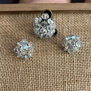 Vintage 1960s Ring with clip on earrings set